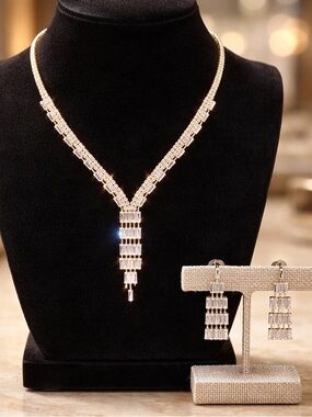 Elegant Gold Crystal Y-Shape Necklace & Earrings Set